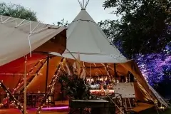 Tipi-2-hat-party